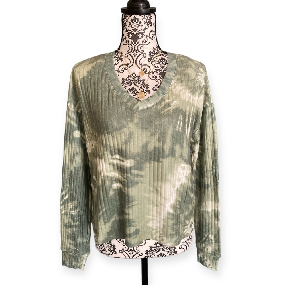 Crave Fame | NWT Women’s Cozy Ribbed Tie-Dyed Long Sleeve Top